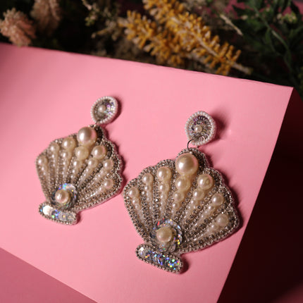 Shell earrings