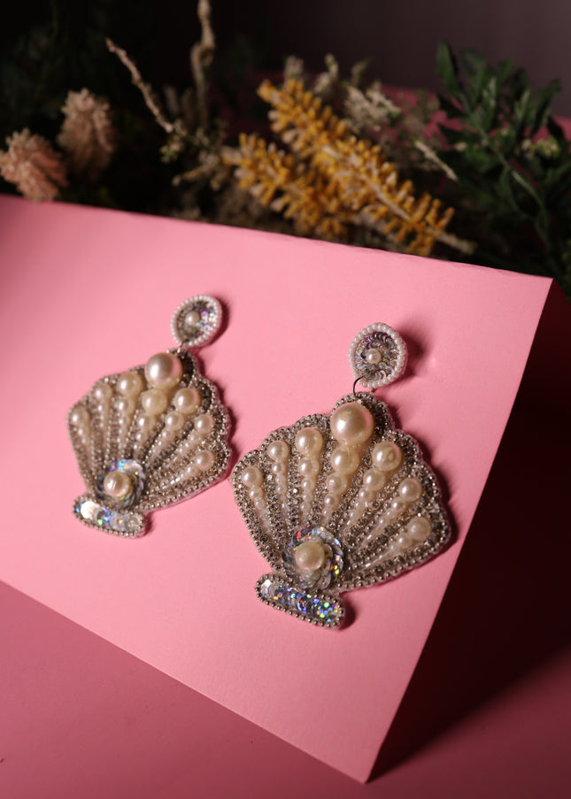Shell earrings