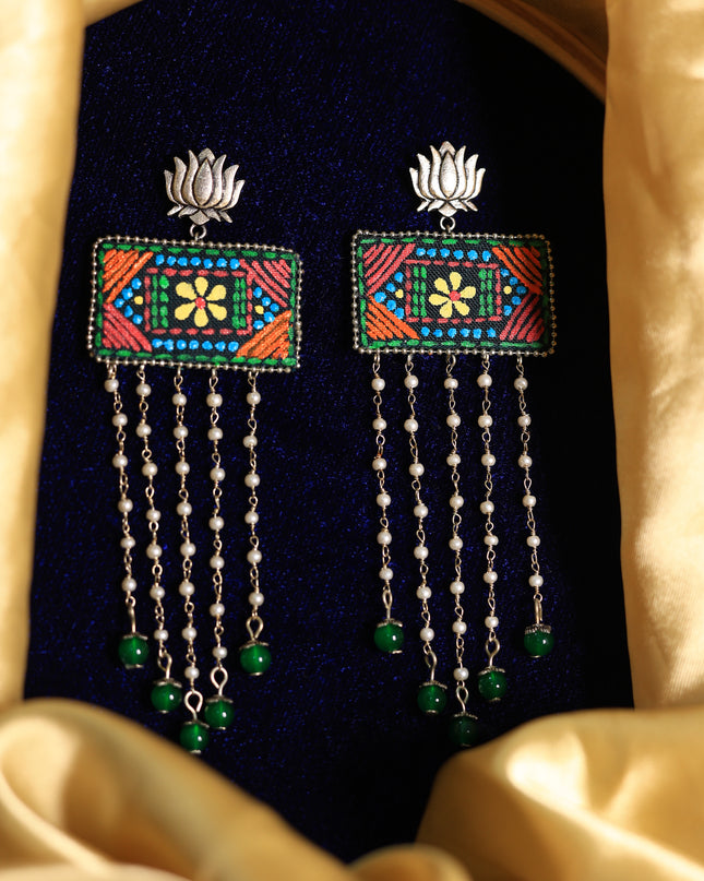 handpaintated earring 1