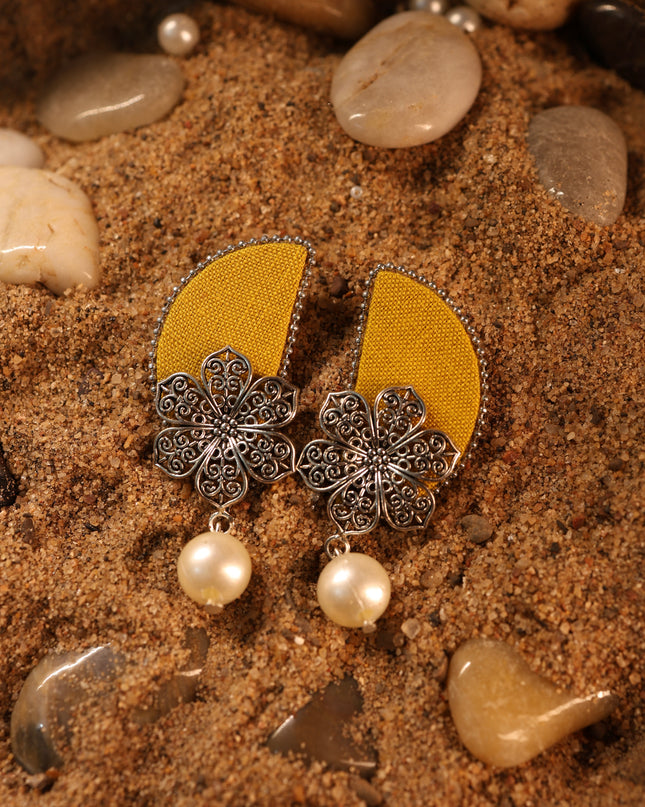 Fabric earring 25