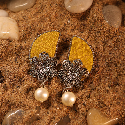 Fabric earring 31