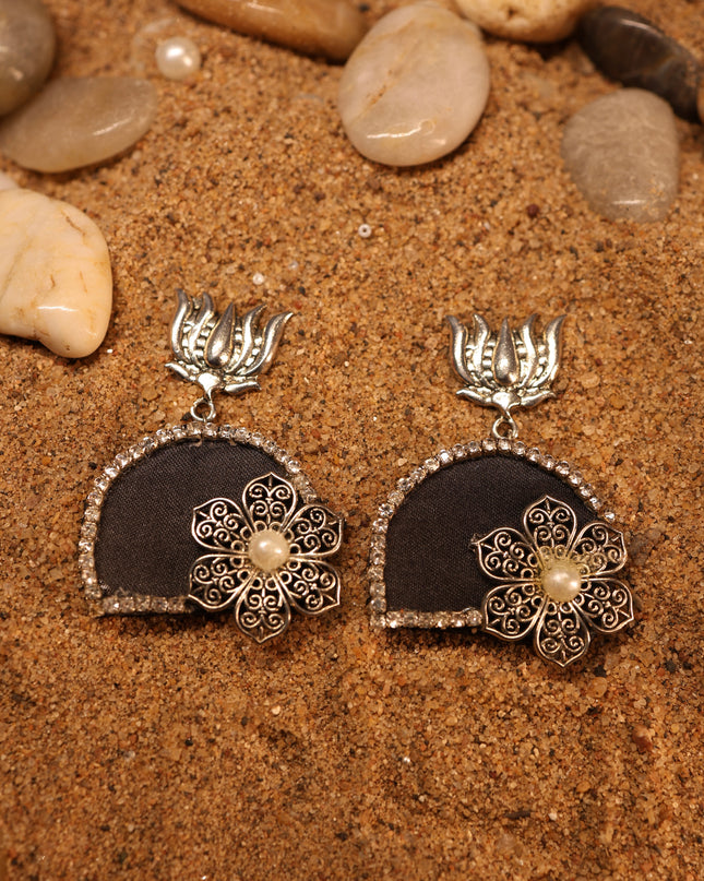Fabric earring 28