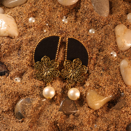 Fabric earring 37
