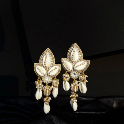 Shwetika Kundan Kodi Chandeliers