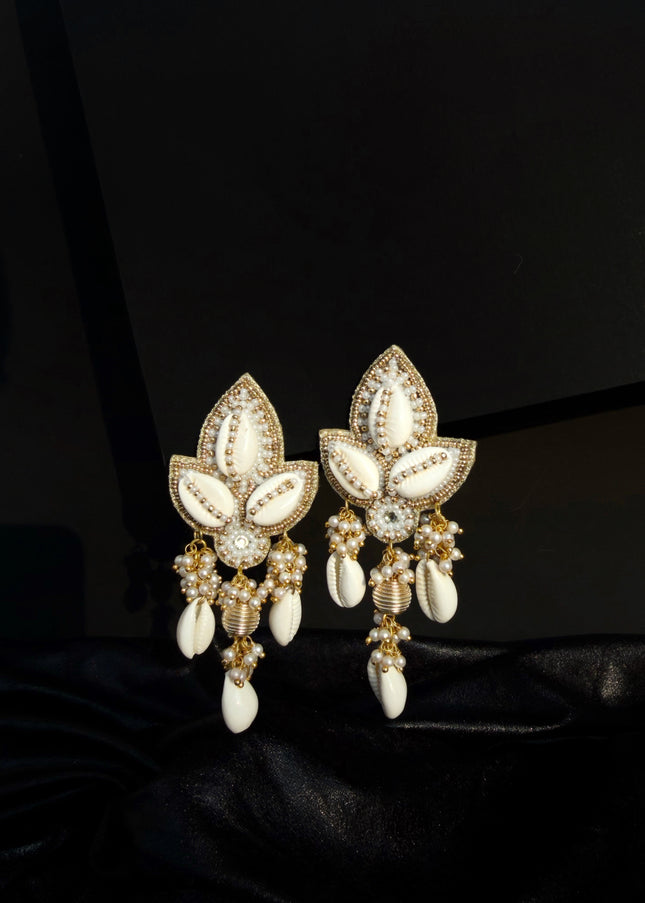 Shwetika Kundan Kodi Chandeliers